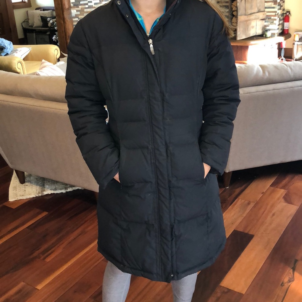 Garnet Hill size 10 down 3/4 length black jacket